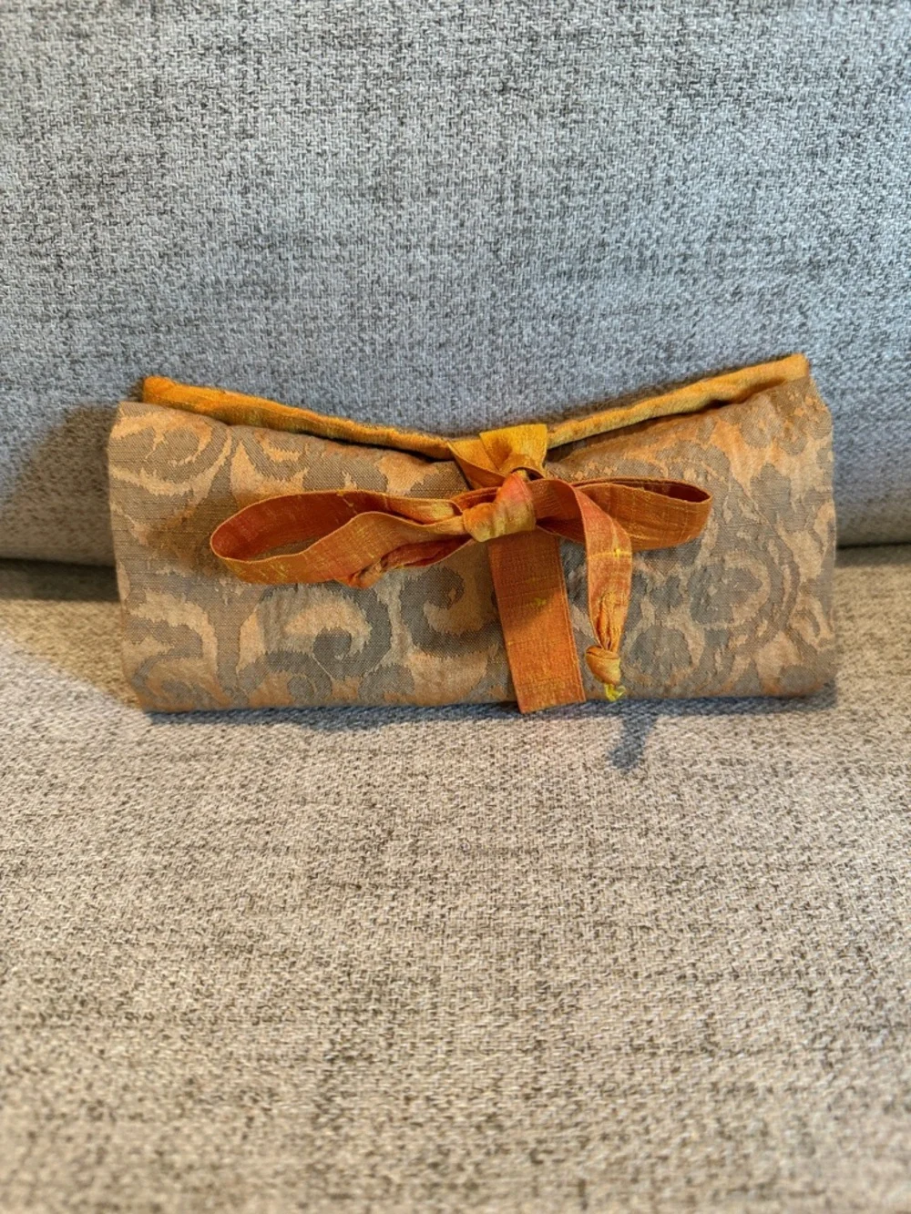 Martin & Barnett San Francisco Orange/Bronze/Gold Fabric Jewelry Roll -